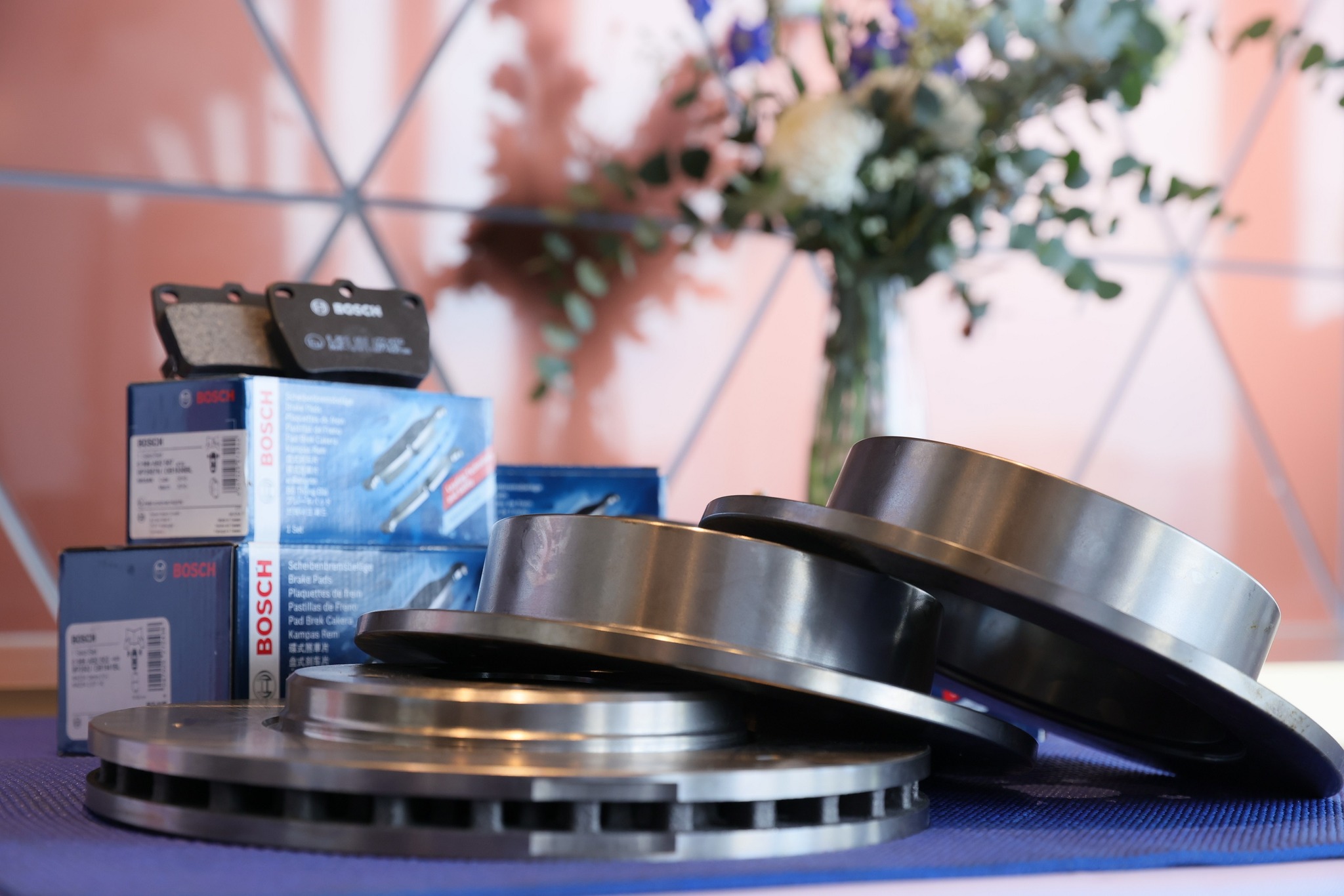 MMS Bosch Car Service ศูนย์บริการรถยนต์ครบวงจร, จัดพิธีลงนามสัญญา